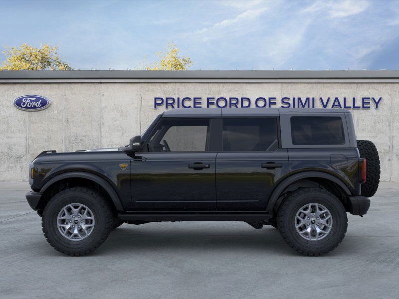 2024 Ford Bronco Badlands photo 3