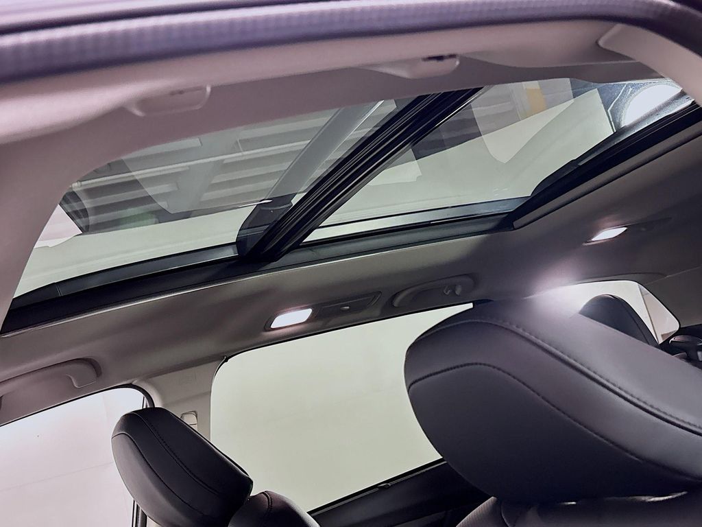 2025 Subaru Ascent Onyx Edition Touring photo 19