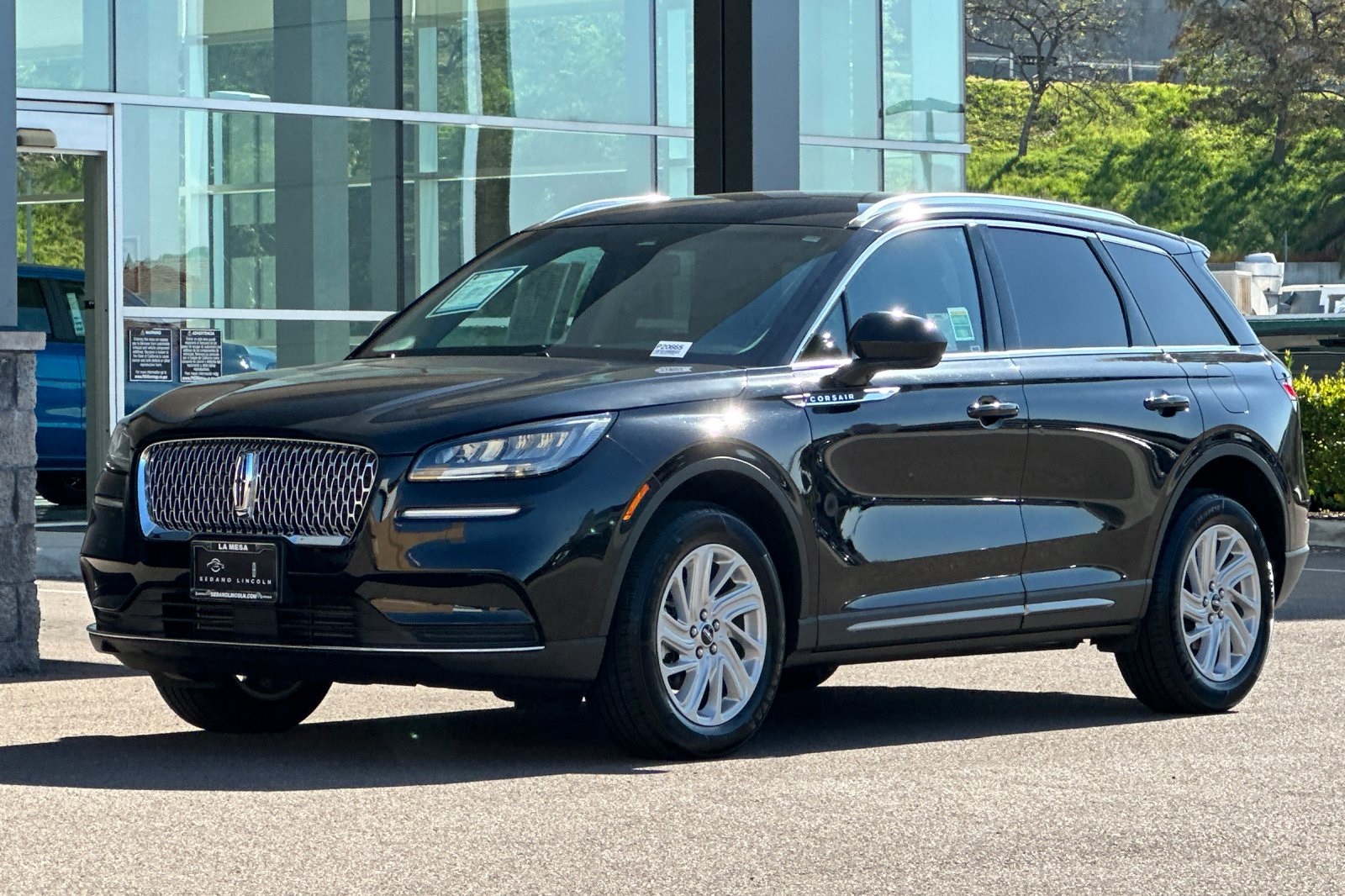 2021 Lincoln Corsair Standard photo 7