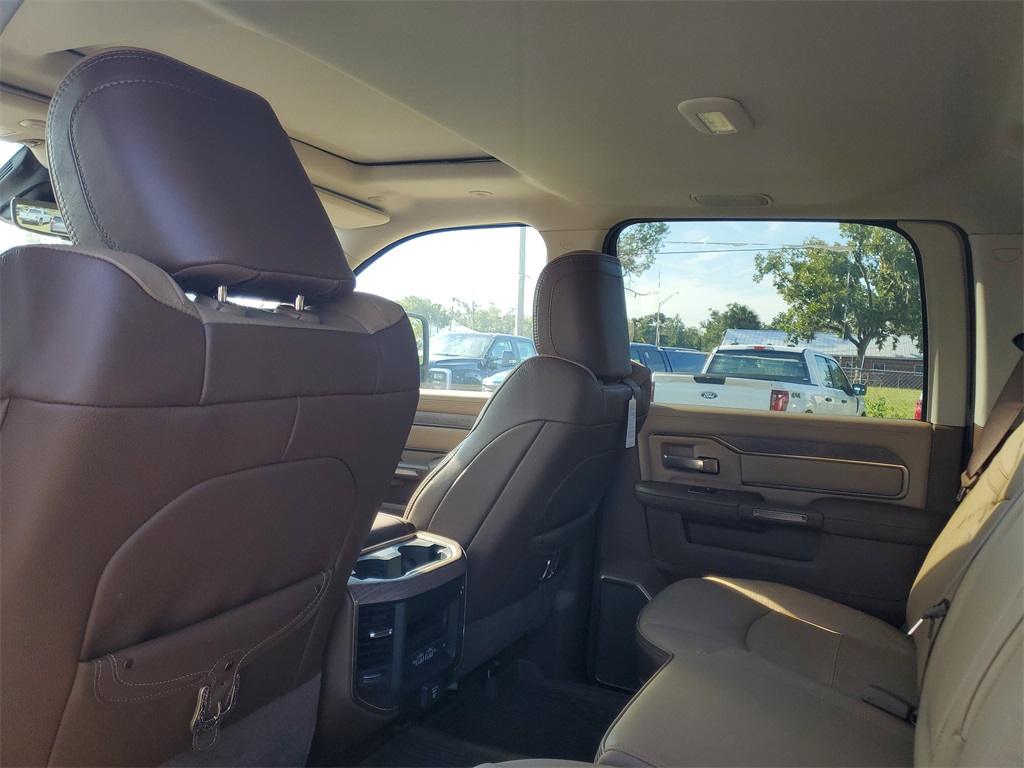2024 Ram 3500 Laramie Longhorn photo 27