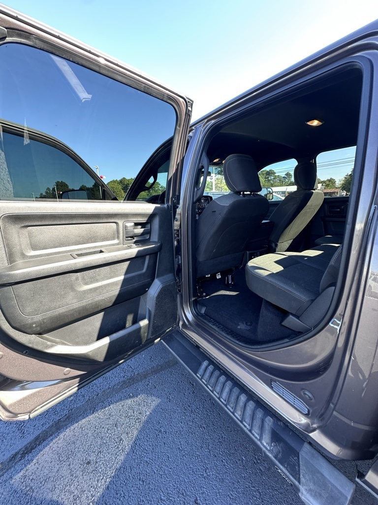 2021 Ram 2500 Tradesman photo 24