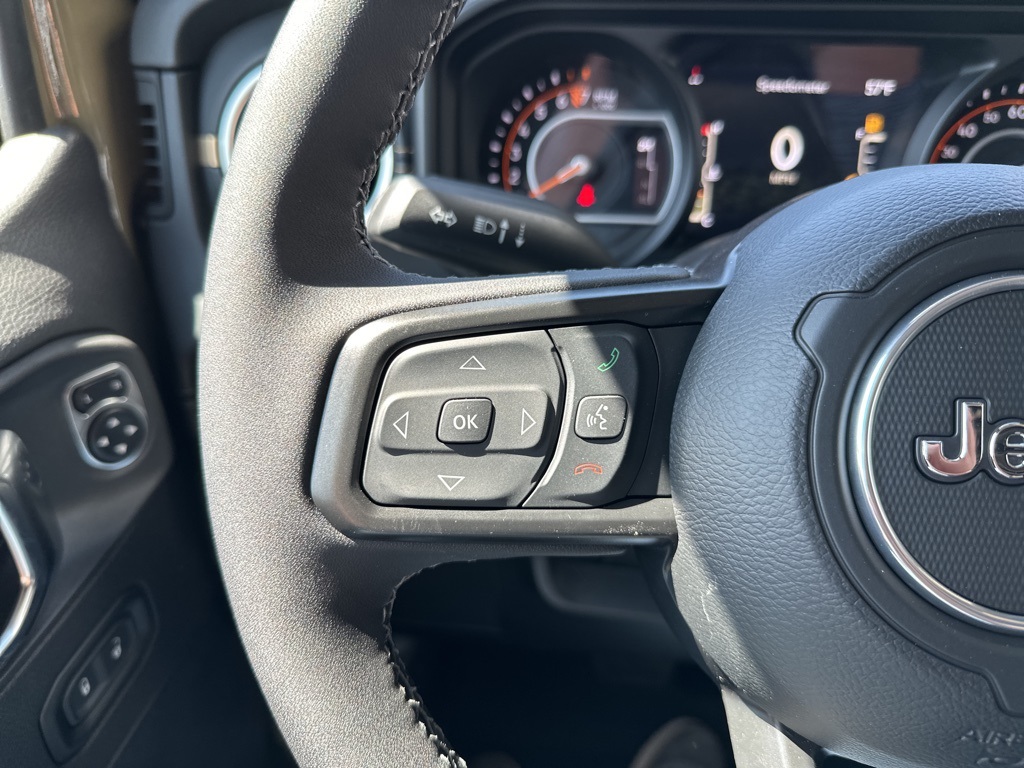 2025 Jeep Gladiator Sport photo 22