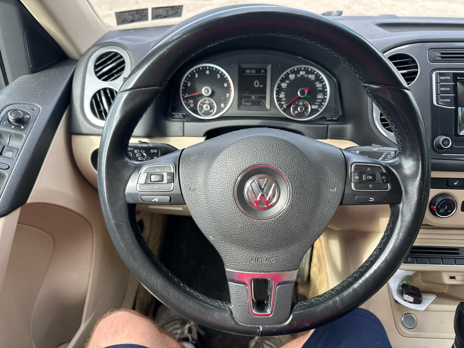 2016 Volkswagen Tiguan R-Line SEL photo 22