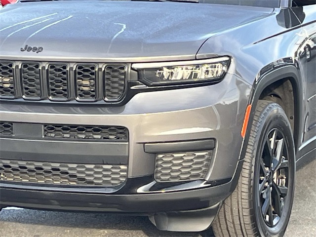 2024 Jeep Grand Cherokee Altitude photo 9