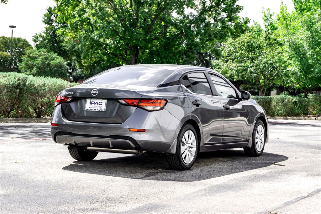 2025 Nissan Sentra S photo 4