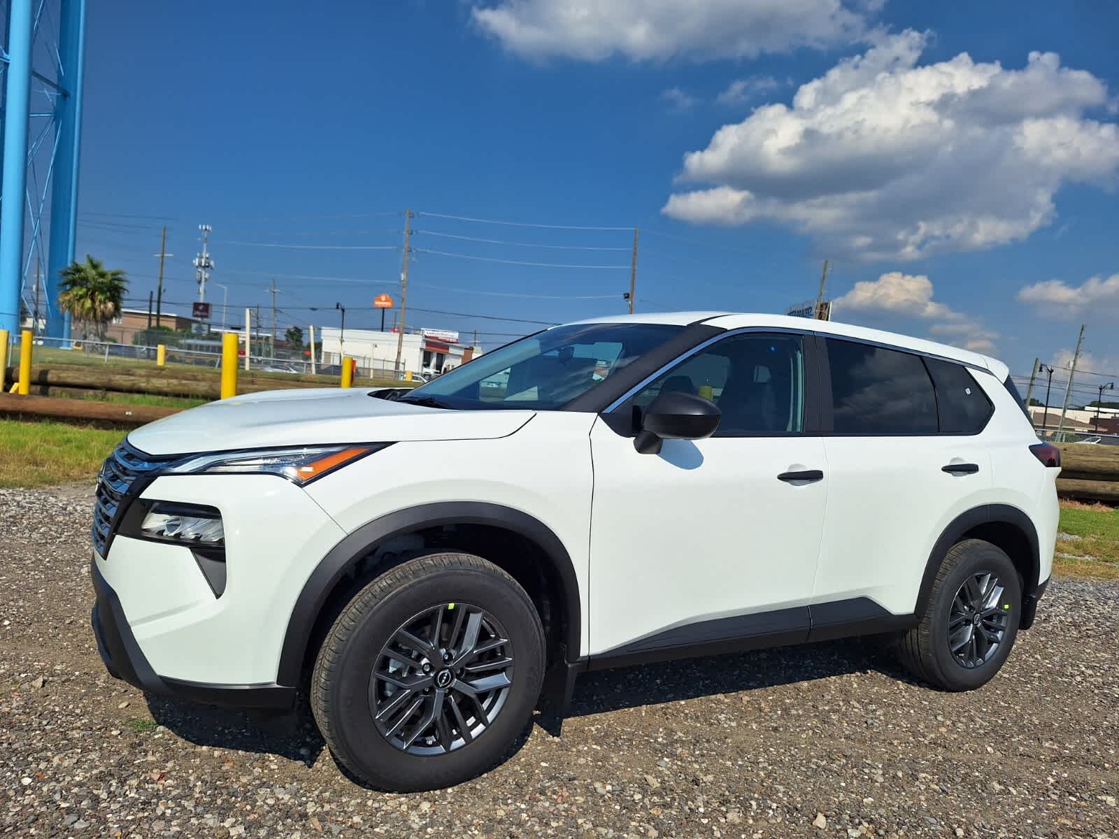 2026 Nissan Rogue S photo 9