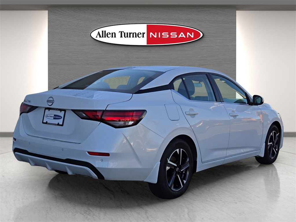 2025 Nissan Sentra SV photo 4