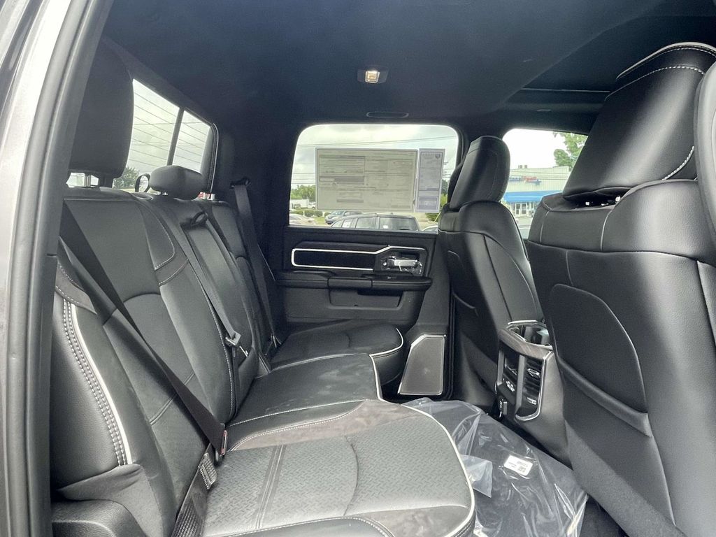 2025 Ram 2500 Laramie photo 16
