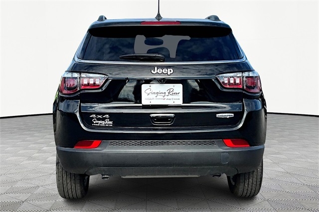 2025 Jeep Compass Latitude photo 3