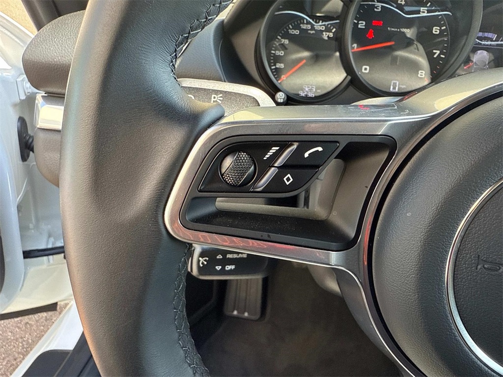 2024 Porsche Boxster photo 22
