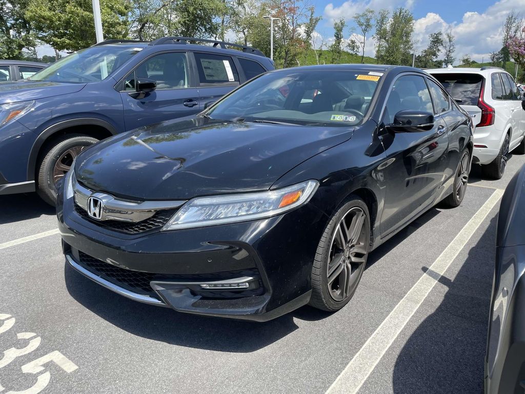 2016 Honda Accord Touring photo 2
