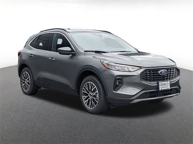 2025 Ford Escape PHEV's photo