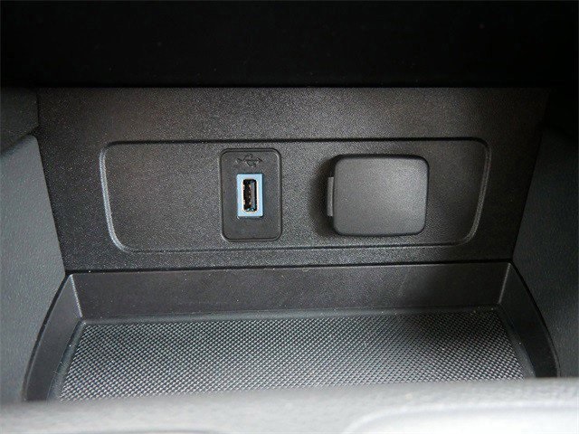 2017 Ford Escape Titanium photo 22