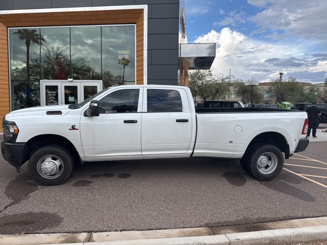 2024 Ram 3500 Tradesman photo 3