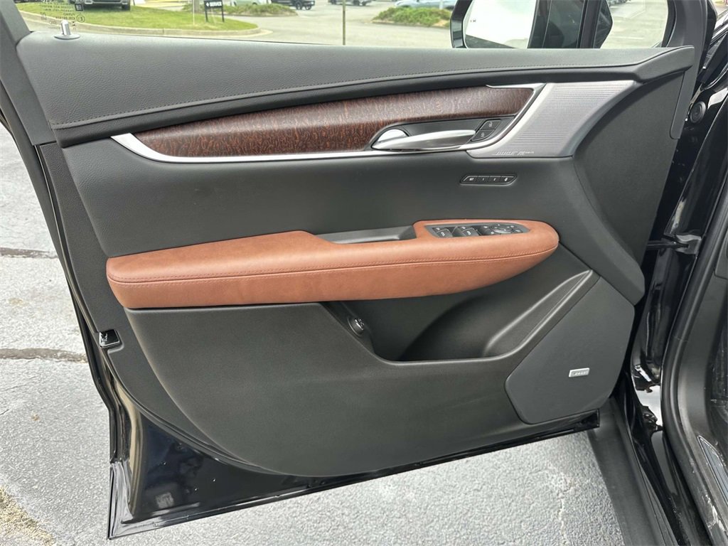 2025 Cadillac XT5 Sport photo 14