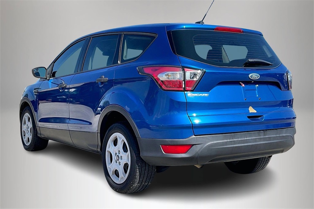 2017 Ford Escape S photo 4