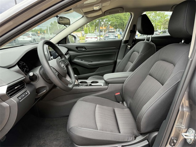 2025 Nissan Altima 2.5 S photo 6