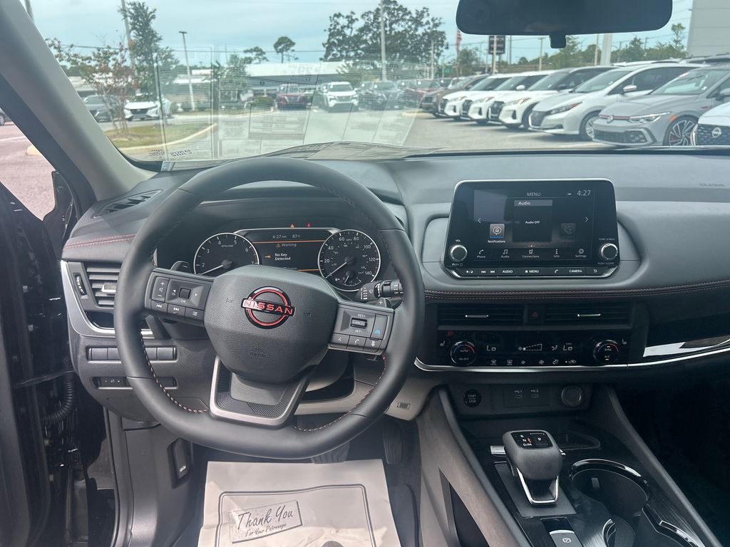 2026 Nissan Rogue SV photo 25
