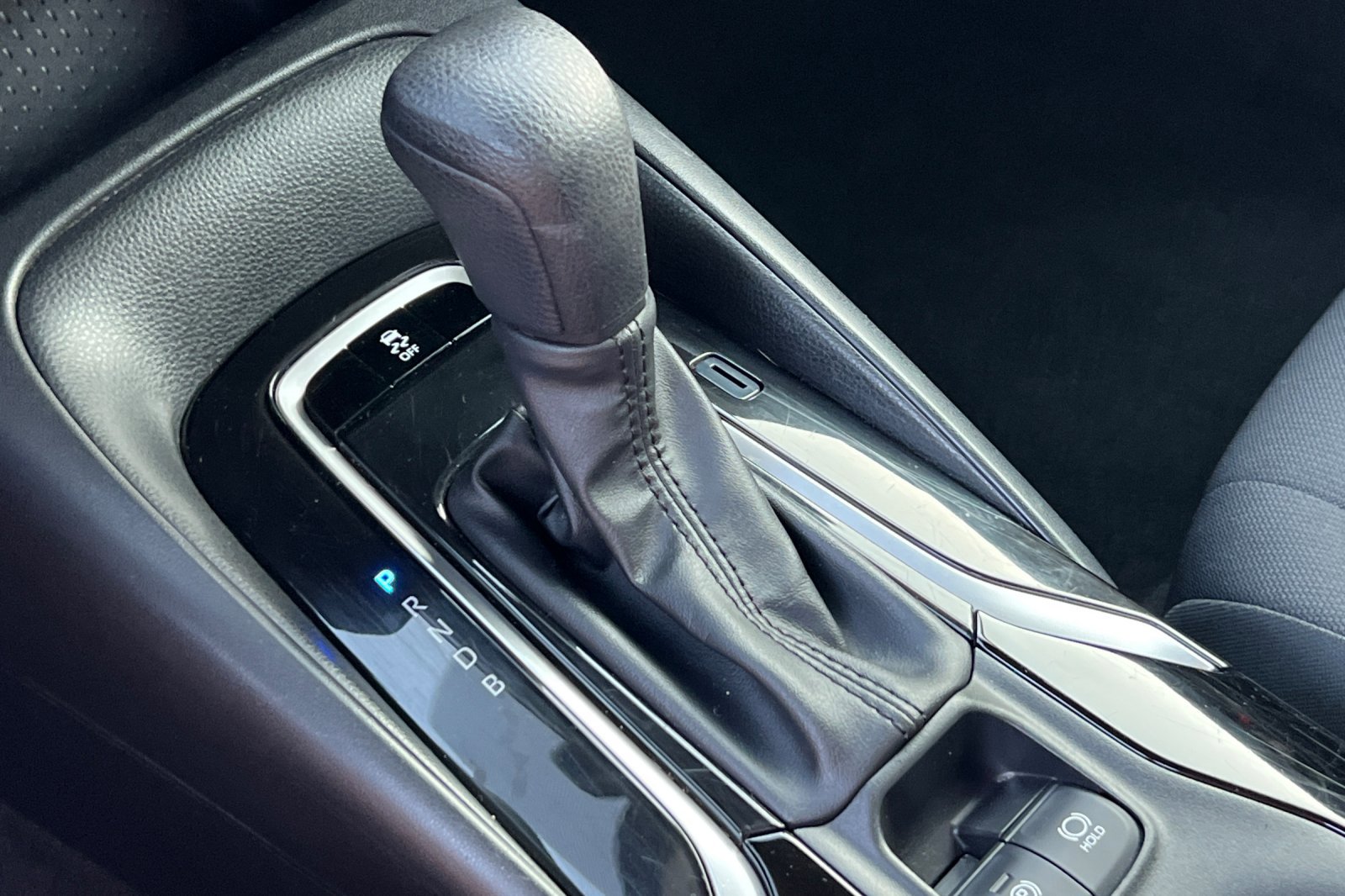 2022 Toyota Corolla LE photo 19