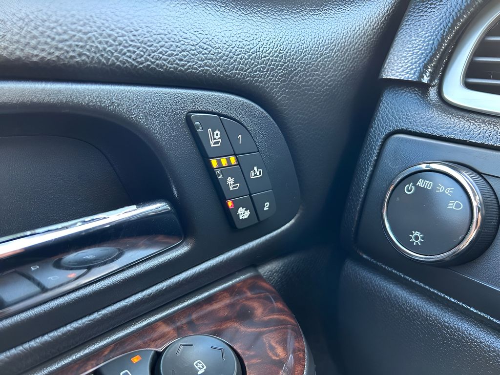 2012 Gmc Sierra Denali photo 19