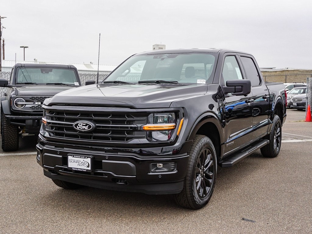 2025 Ford F-150 XLT photo 3