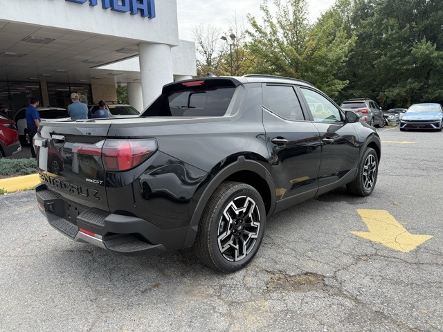 2025 Hyundai Santa Cruz Limited photo 3