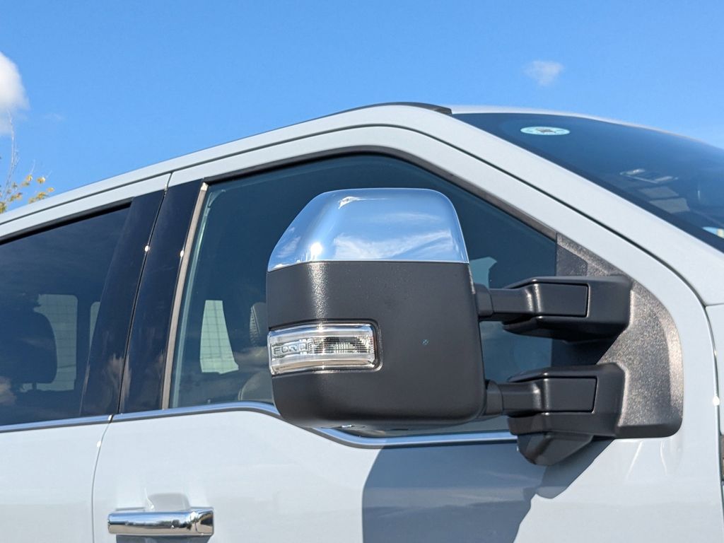 2026 Ford F-350 King Ranch photo 12