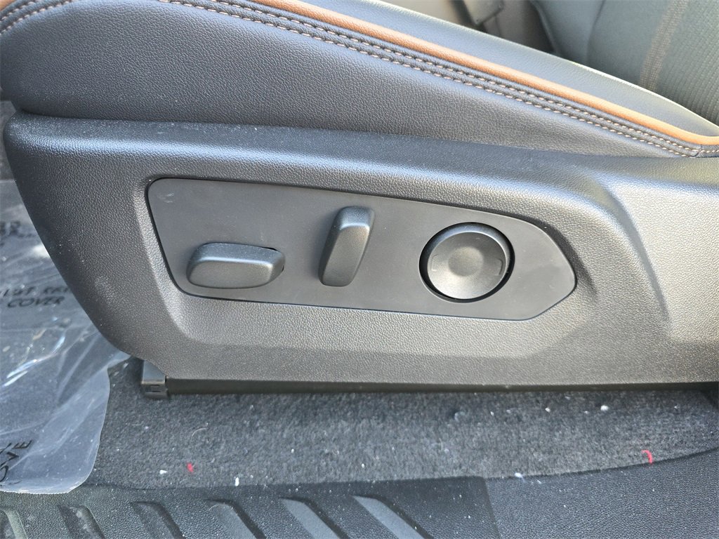 2025 Gmc Canyon AT4 photo 14