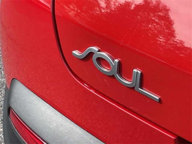 2022 Kia Soul LX photo 12