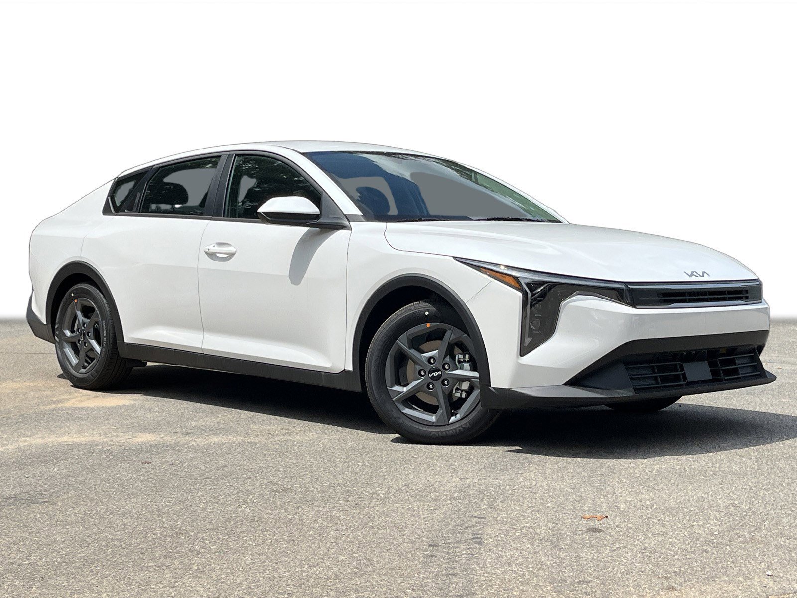 2025 Kia K4 LXS photo 2