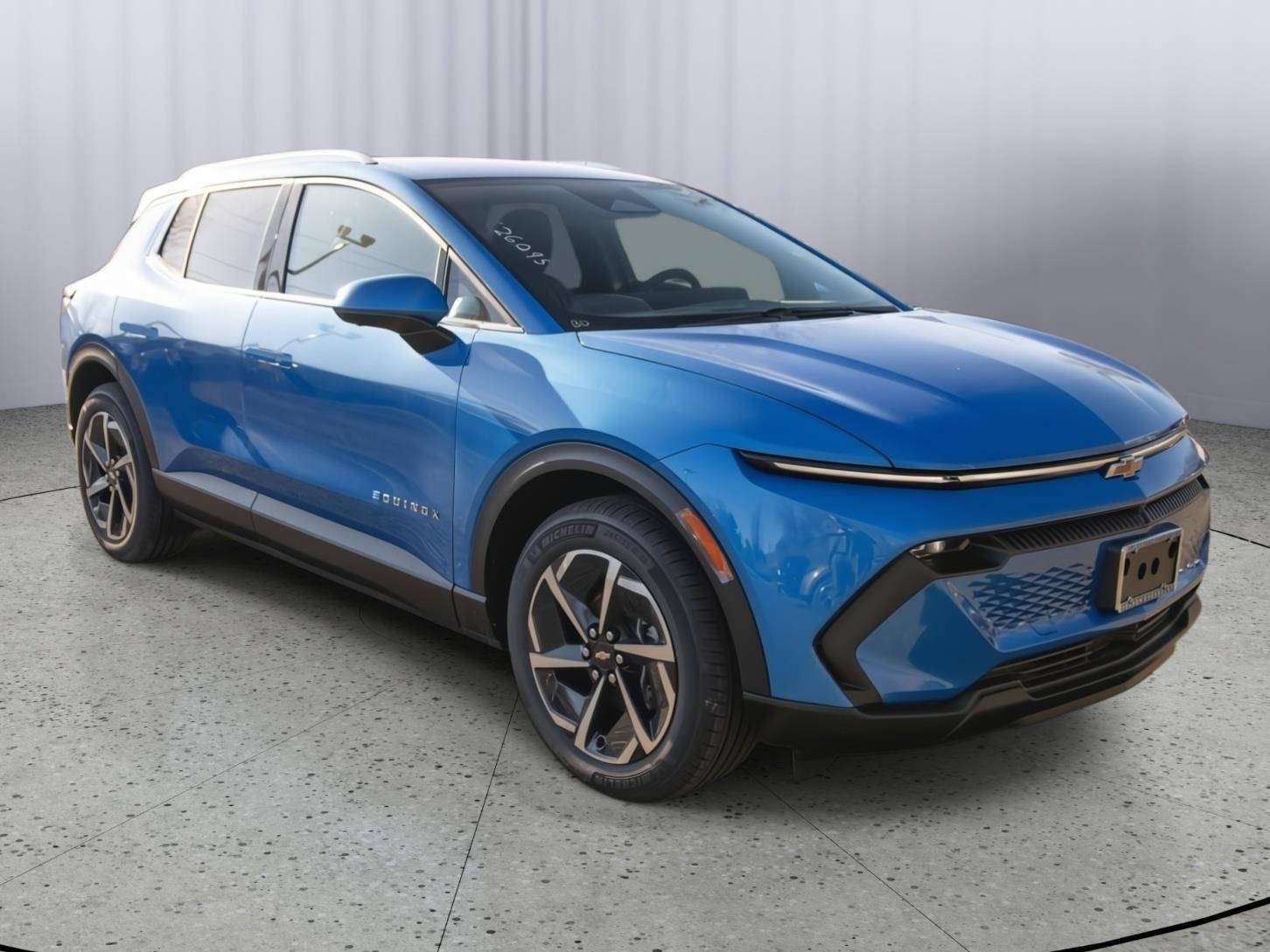 2026 Chevrolet Equinox EV 2LT's photo