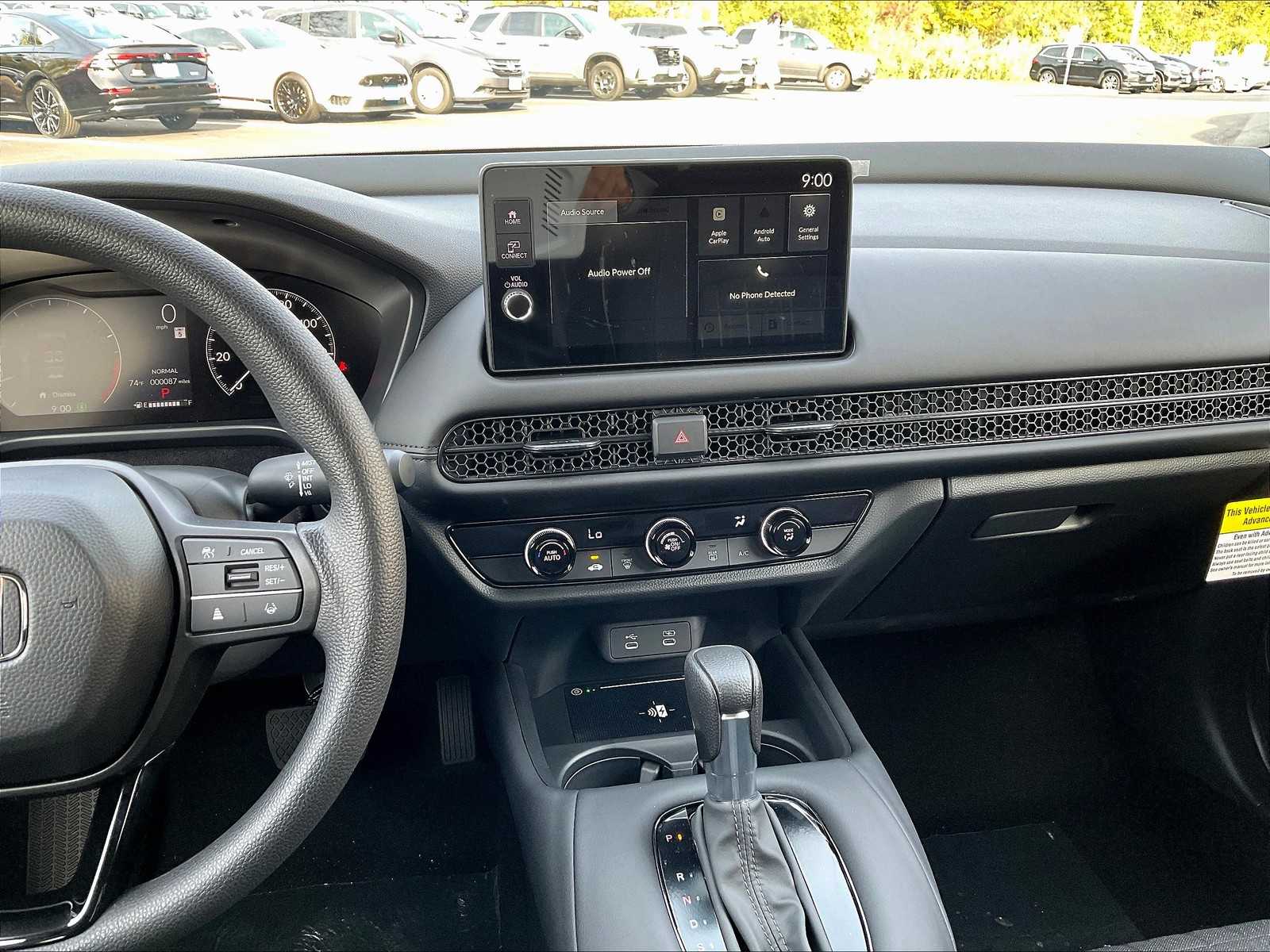2026 Honda HR-V LX photo 12