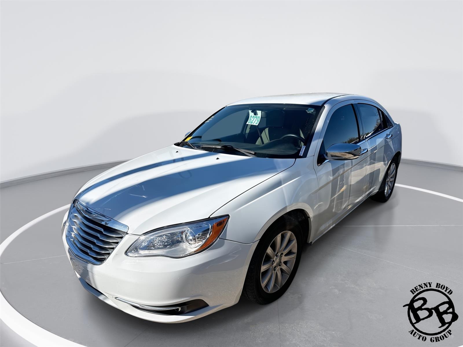 2014 Chrysler 200 Limited's photo