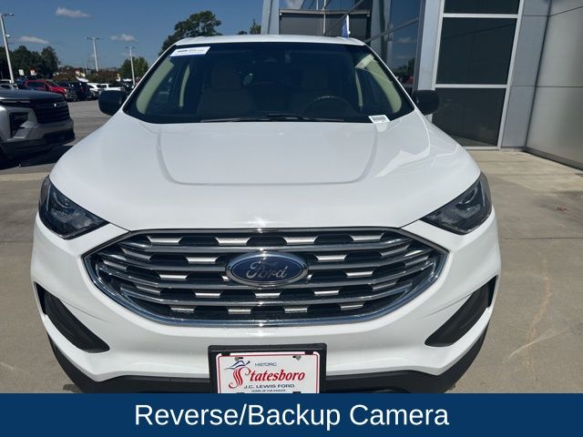 2019 Ford Edge SE photo 3