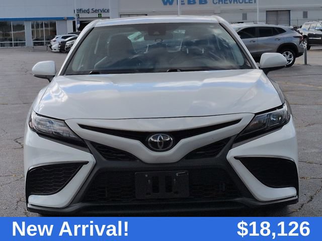 2021 Toyota Camry SE photo 4