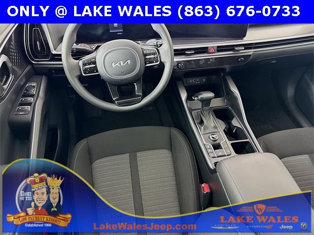2024 Kia Sorento LX photo 18