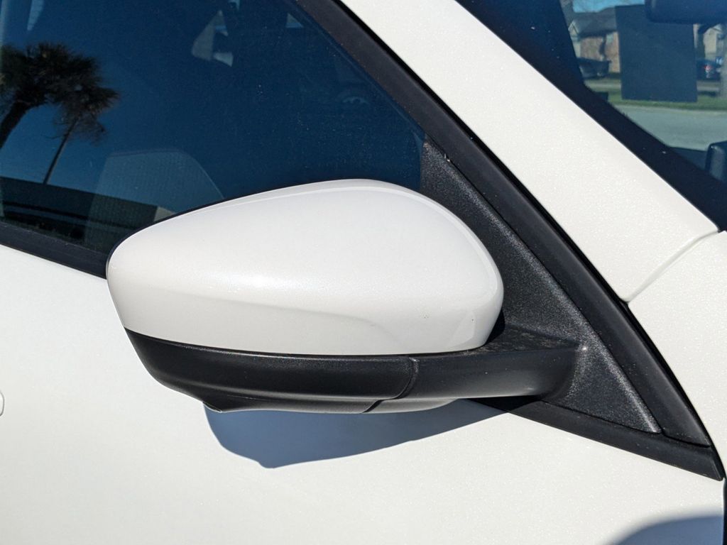 2025 Ford Escape Hybrid ST-Line Select photo 8