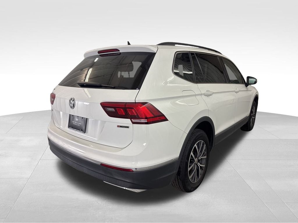 2020 Volkswagen Tiguan SE photo 4