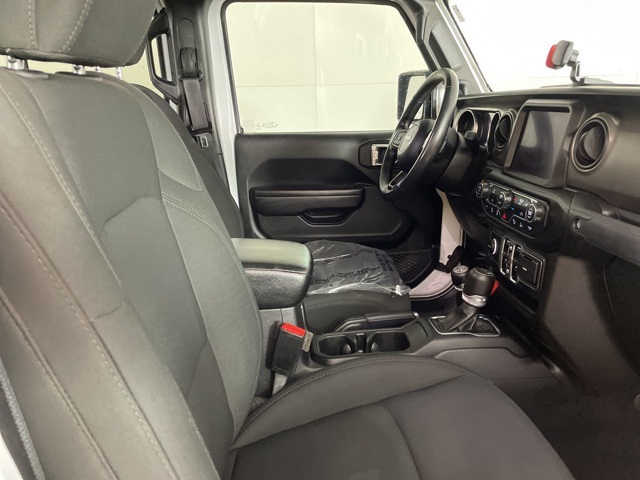 2021 Jeep Gladiator Sport photo 12