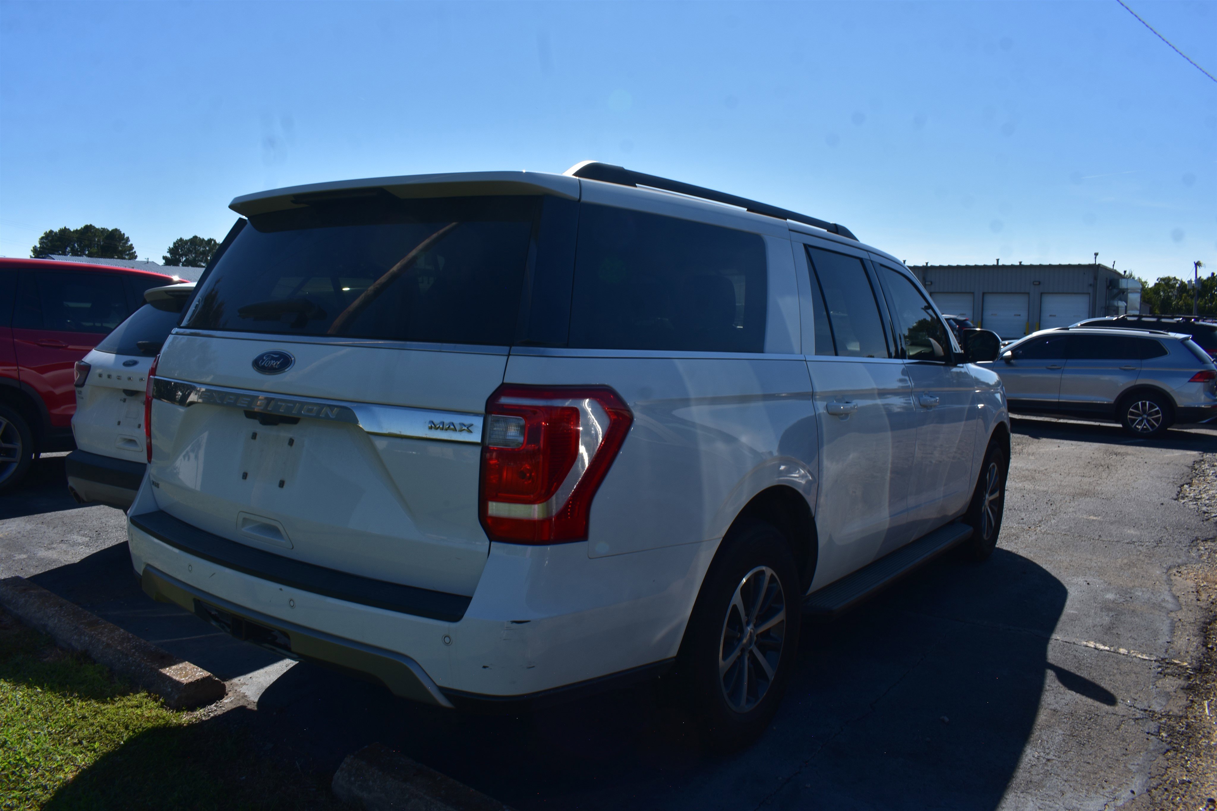 2019 Ford Expedition MAX XLT photo 2
