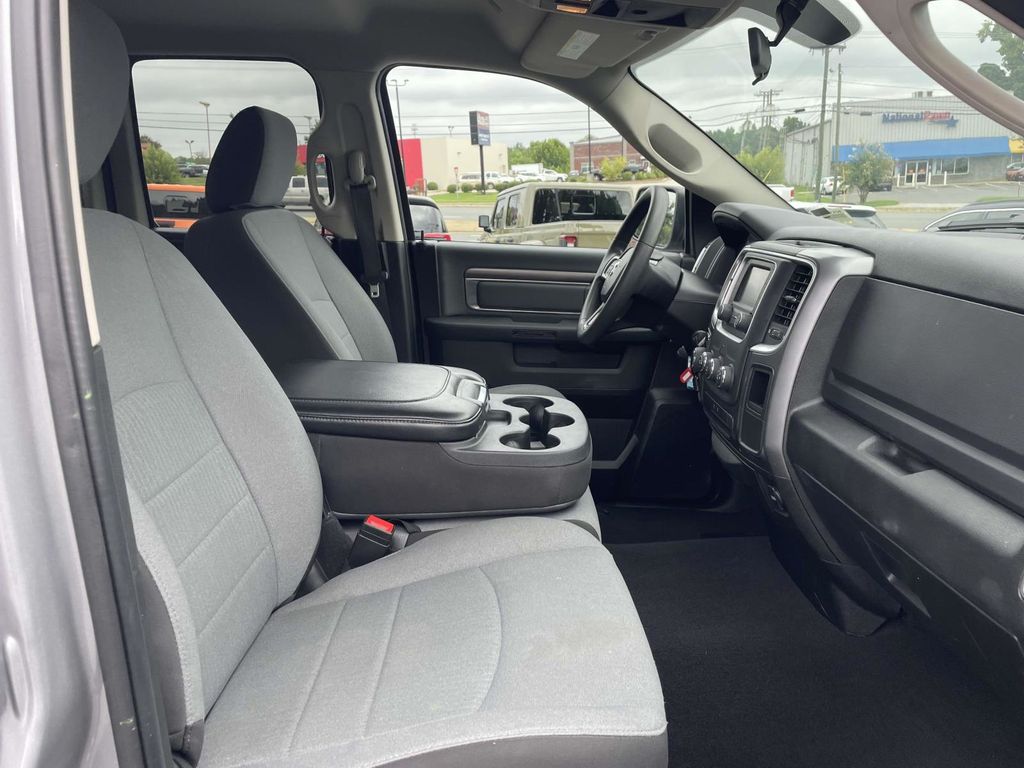 2024 Ram 1500 Classic SLT photo 14