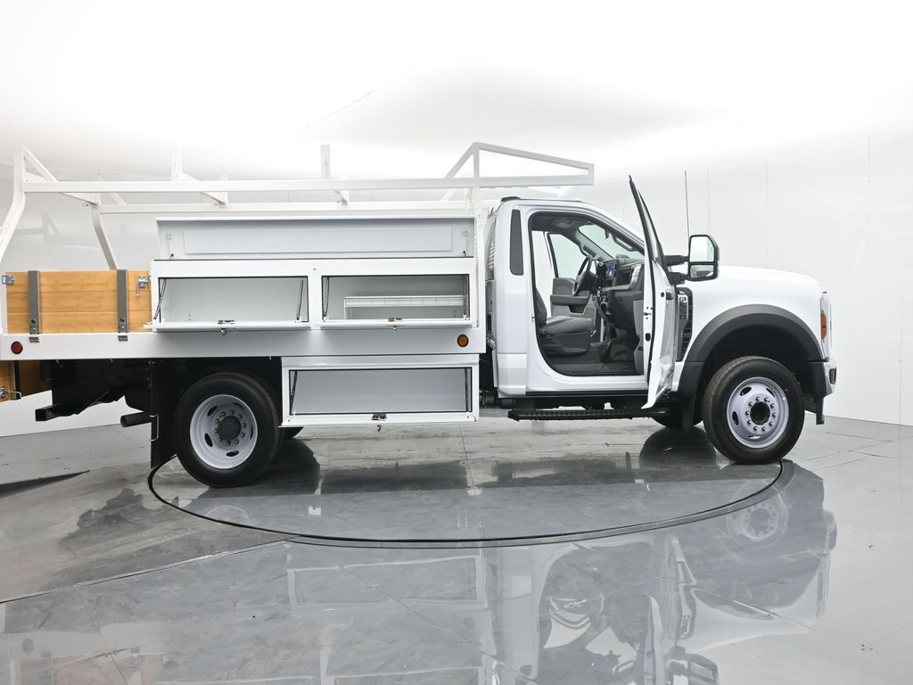 2024 Ford F-550 Chassis XL