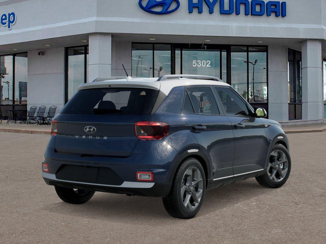 2025 Hyundai Venue Limited photo 2