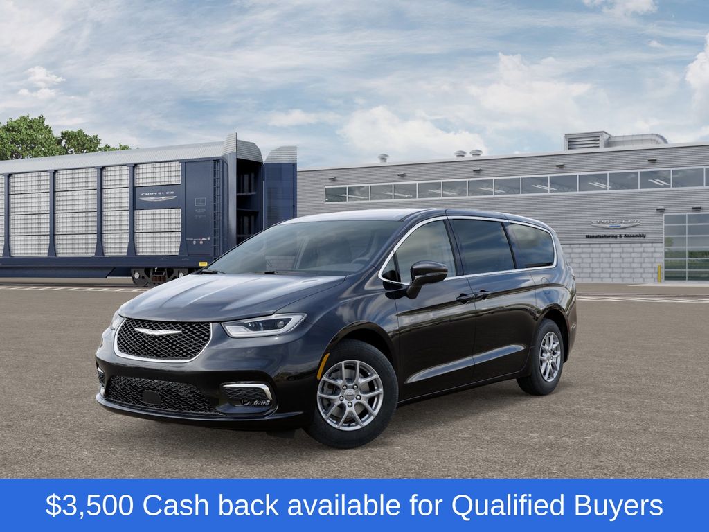 2026 Chrysler Pacifica Select's photo