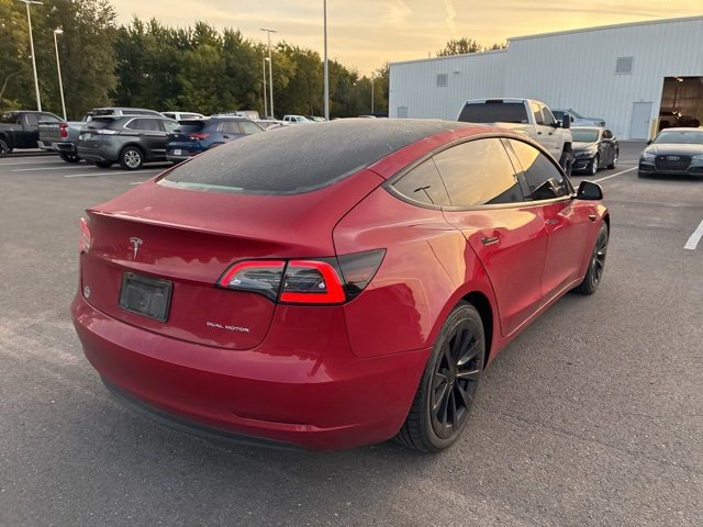 2022 Tesla Model 3 Long Range photo 9