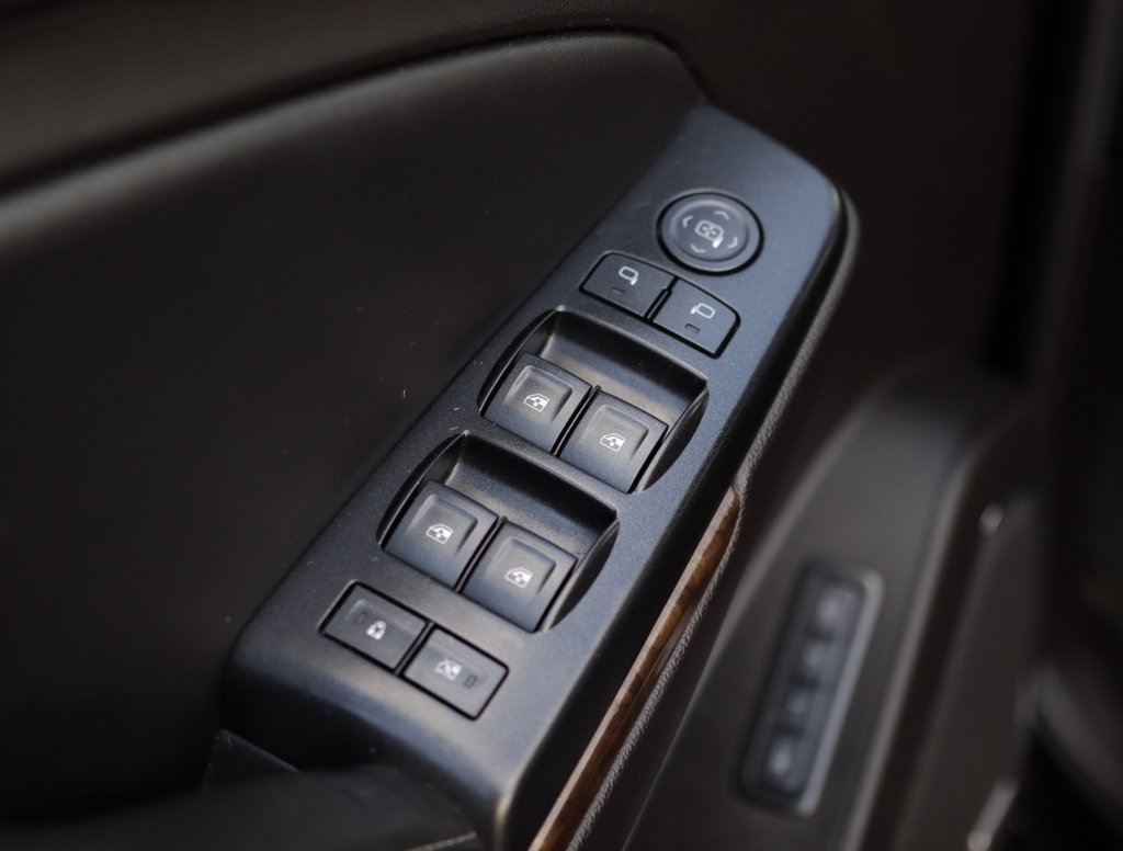 2017 Chevrolet Tahoe LT photo 23
