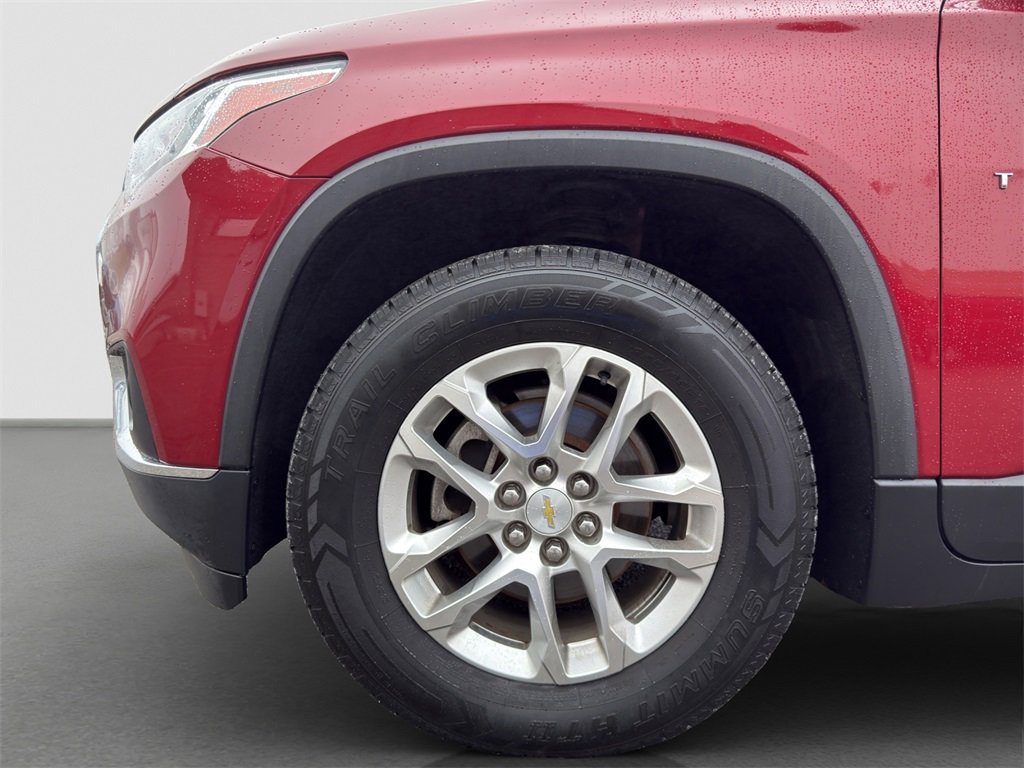 2018 Chevrolet Traverse Cloth photo 2