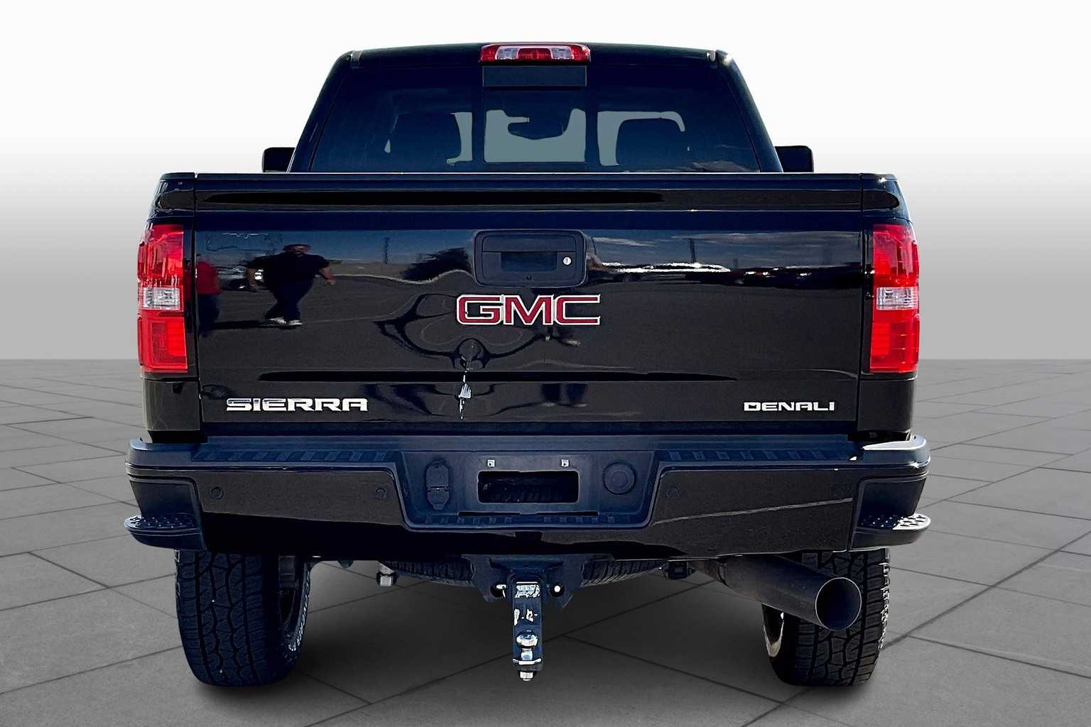 2018 Gmc Sierra Denali photo 4