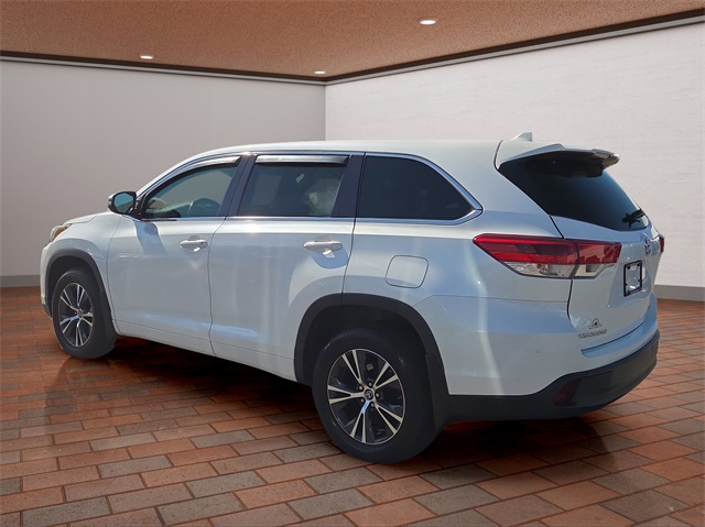 2018 Toyota Highlander LE Plus photo 23