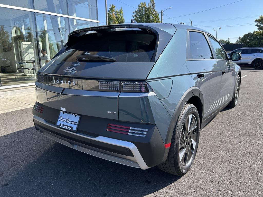 2025 Hyundai Ioniq 5 SE photo 6